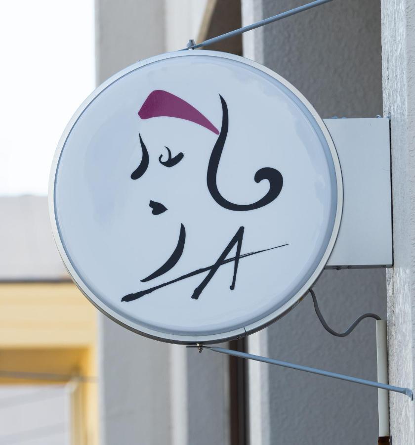 Business Hotel Nakayama Nagoja Kültér fotó