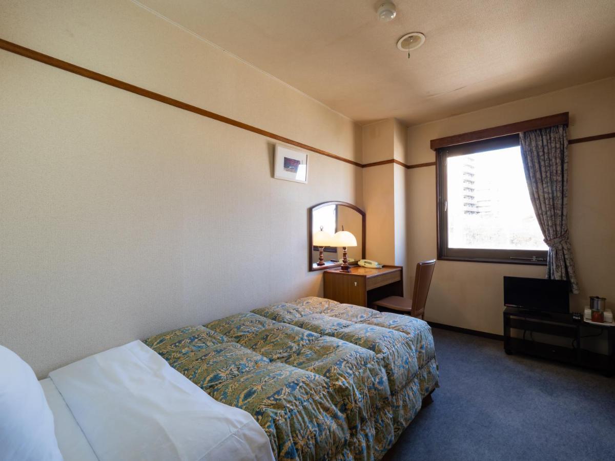 Business Hotel Nakayama Nagoja Kültér fotó